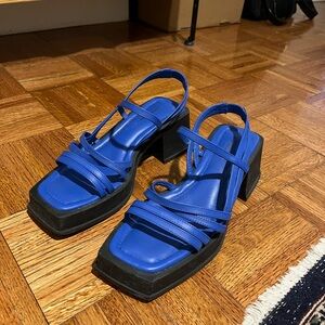 Vagabond Hennie Sandals - Cobalt Blue size 39